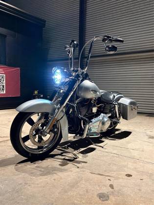 HARLEY-DAVIDSON DYNA SWITCHBACK 